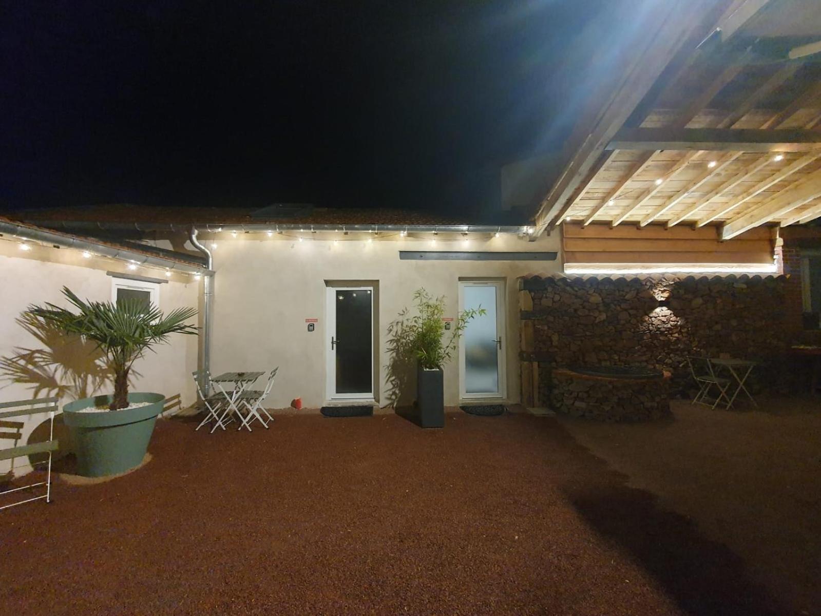 Le Boheme, Sauna & Spa Riorges Luaran gambar